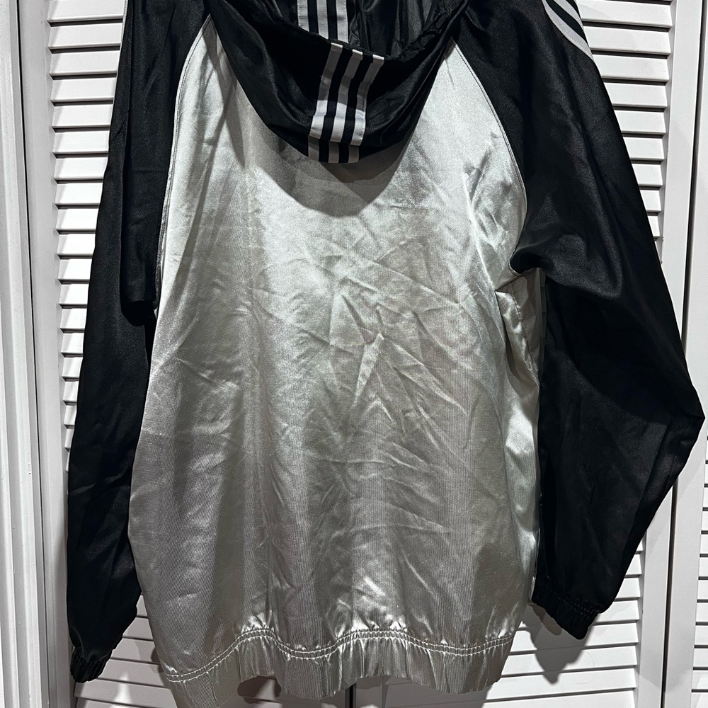 Vintage Adidas Men's Silver and Black Track Jacket - Picture 8 of 8